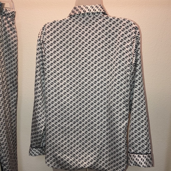 VS pajama set. Size Small. Black & white with elk print. 100% polyester. - Picture 3 of 8